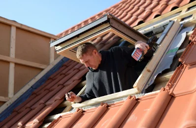 Pose de fenêtres de toit Velux à Vernais